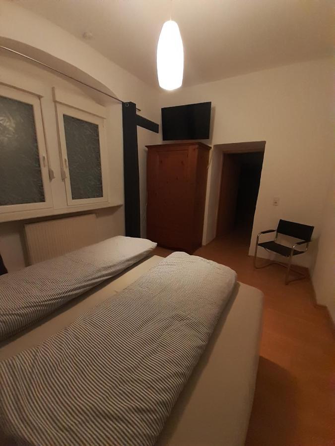 Fe Wo Am Alten Rathaus Άντερναχ Εξωτερικό φωτογραφία